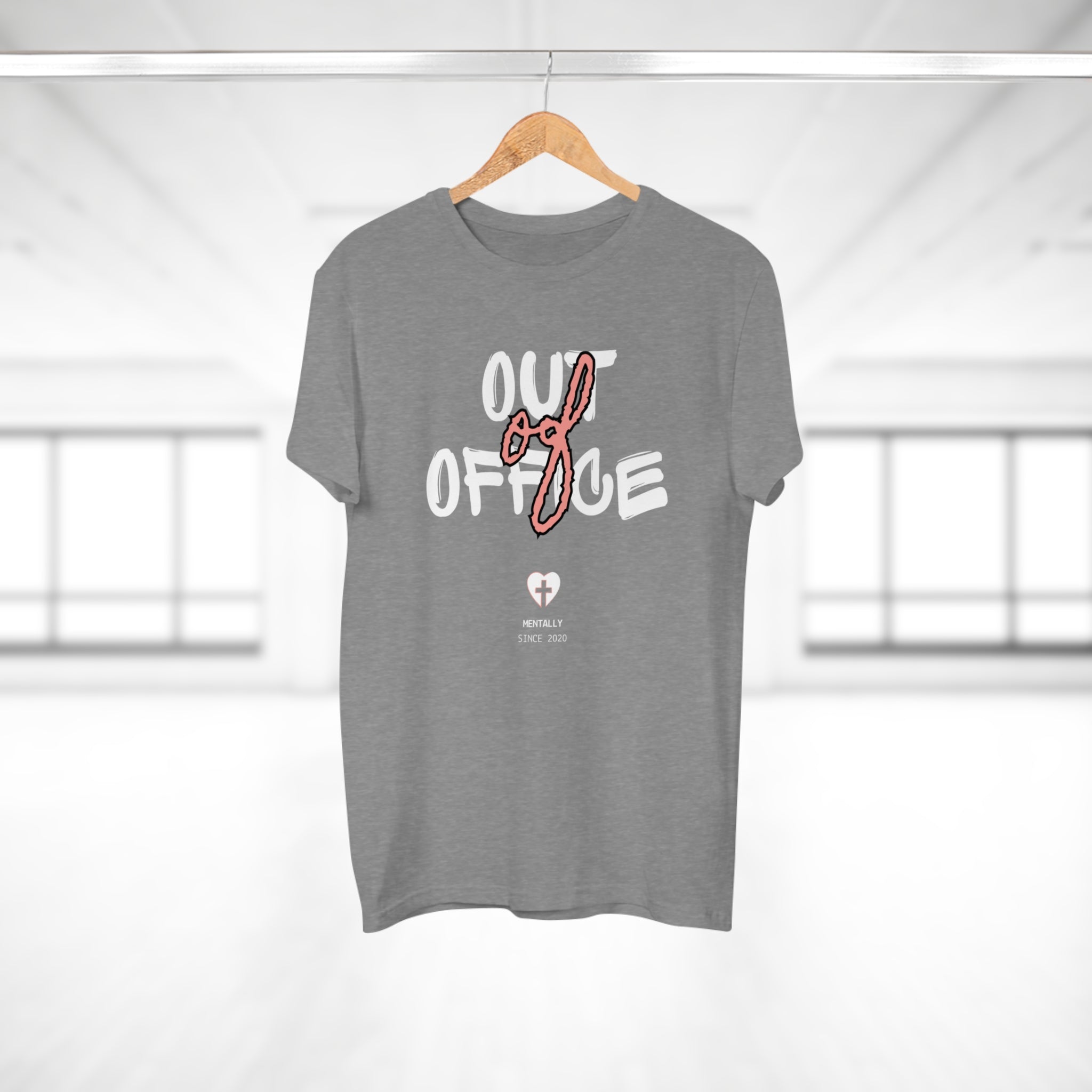 OUT OF OFFICE. MENTALLY SINCE 2020 - Lustiges Männer T-Shirt – Post-Pandemie Humor