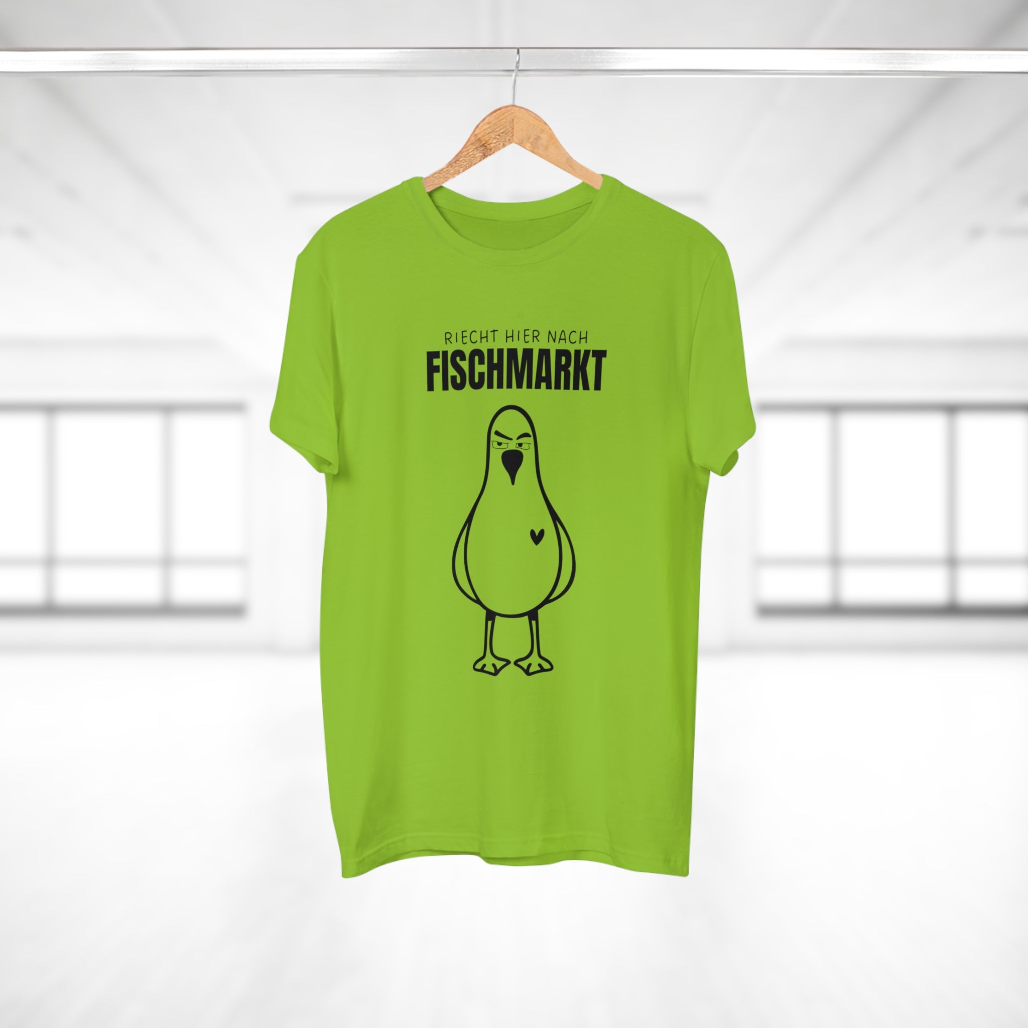 RIECHT HIER NACH FISCHMARKT
- Freches Hamburg Shirt – Mit hanseatischem Humor und maritimem Flair