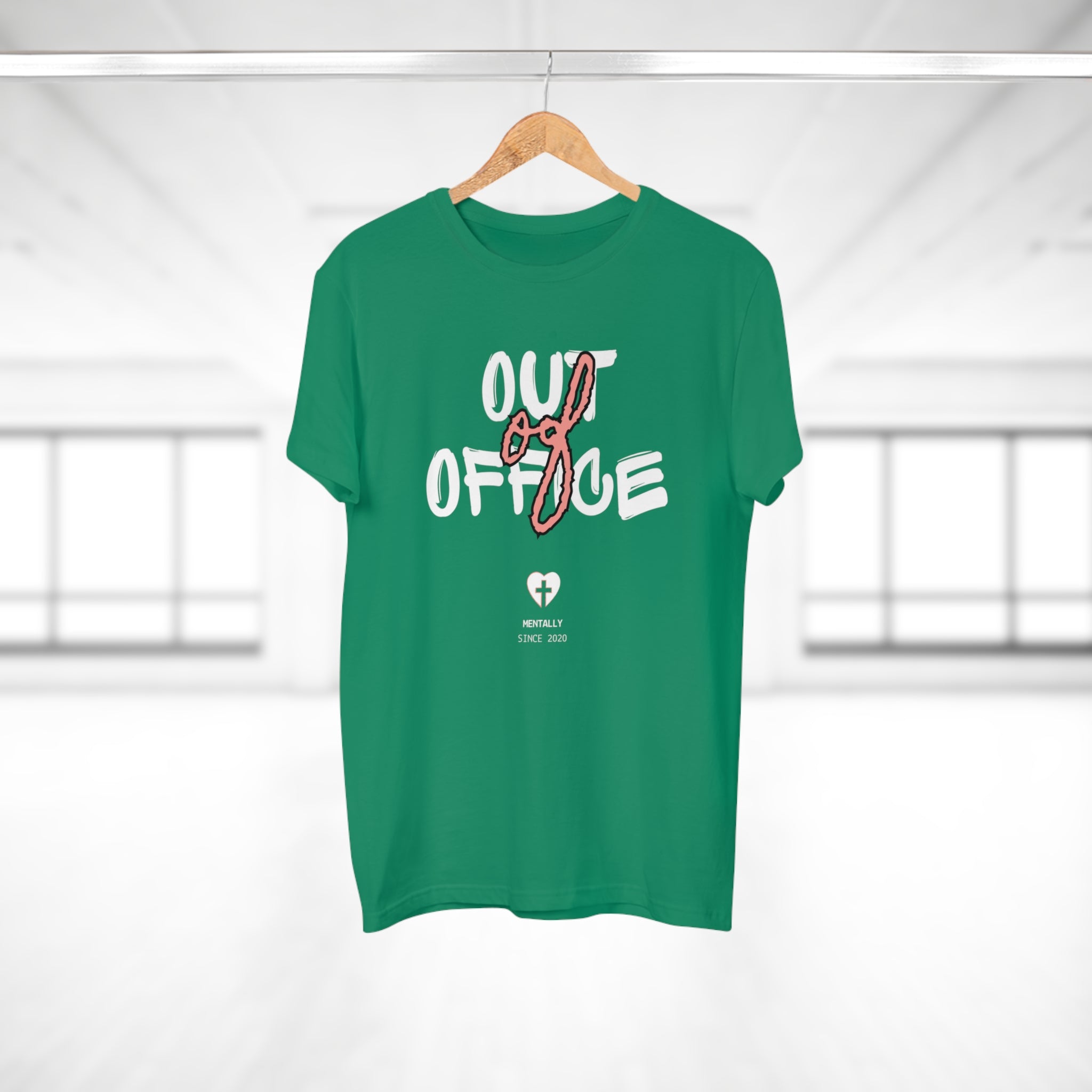OUT OF OFFICE. MENTALLY SINCE 2020 - Lustiges Männer T-Shirt – Post-Pandemie Humor
