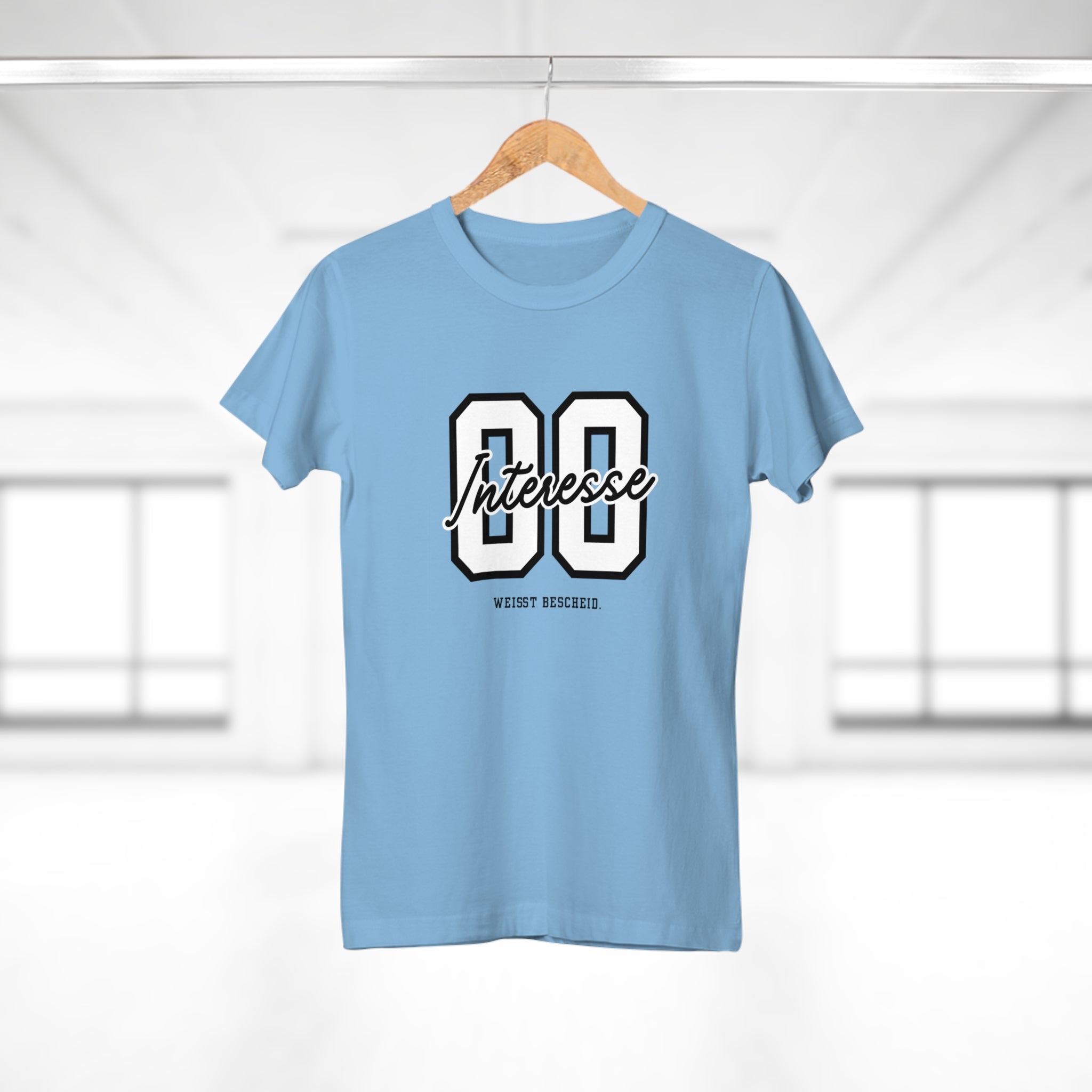 0 INTERESSE. WEISST BESCHEID - Sarkastisches Damen T-Shirt mit frechem Spruch – Ironisches Funshirt für Frauen mit Attitude | Humor Mode Geschenk