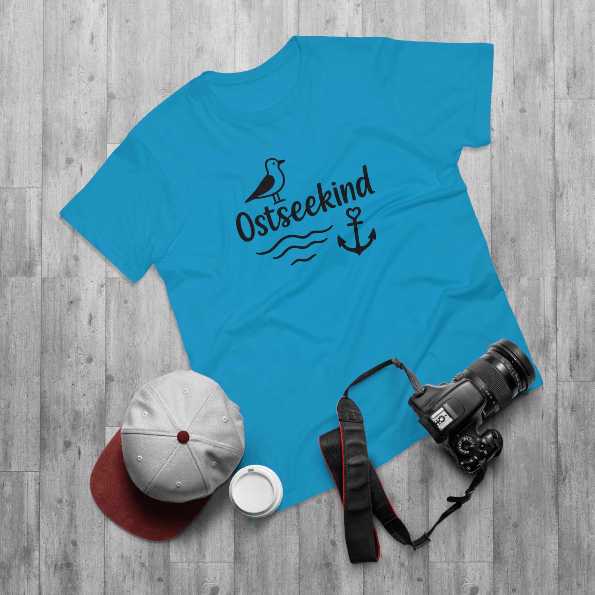 Ostseekind T-Shirt – Maritimes Shirt mit Möwe & Anker – Geschenk für Ostsee Fans