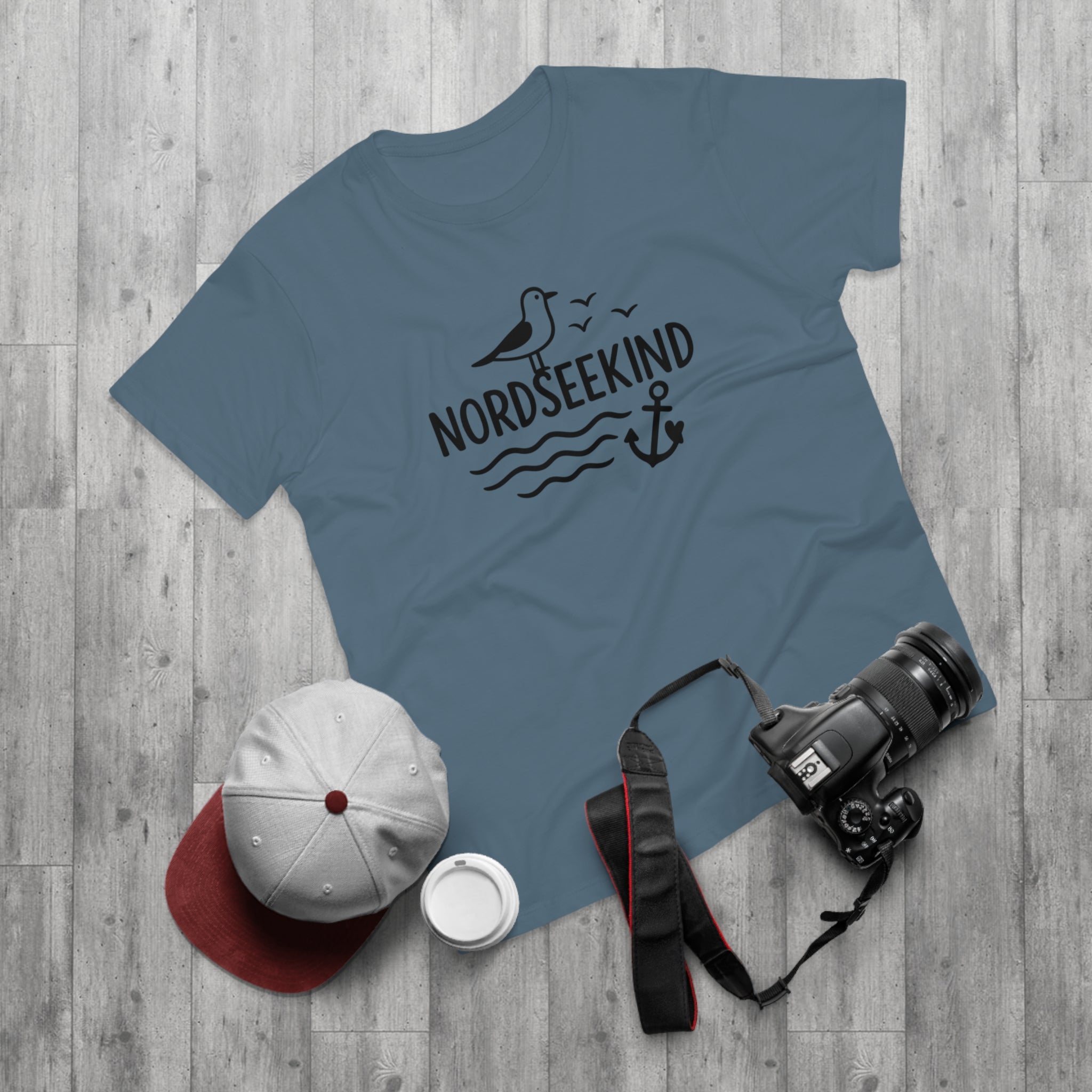 Nordseekind T-Shirt – Maritimes Shirt mit Möwe, Anker & Wellen – Geschenk für Nordsee Fans