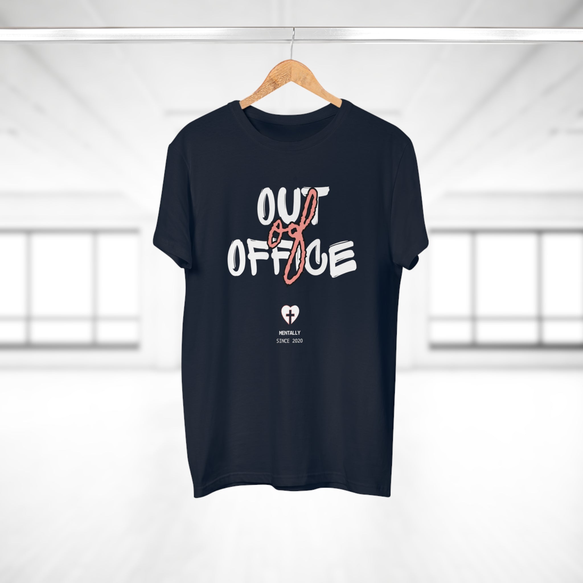 OUT OF OFFICE. MENTALLY SINCE 2020 - Lustiges Männer T-Shirt – Post-Pandemie Humor