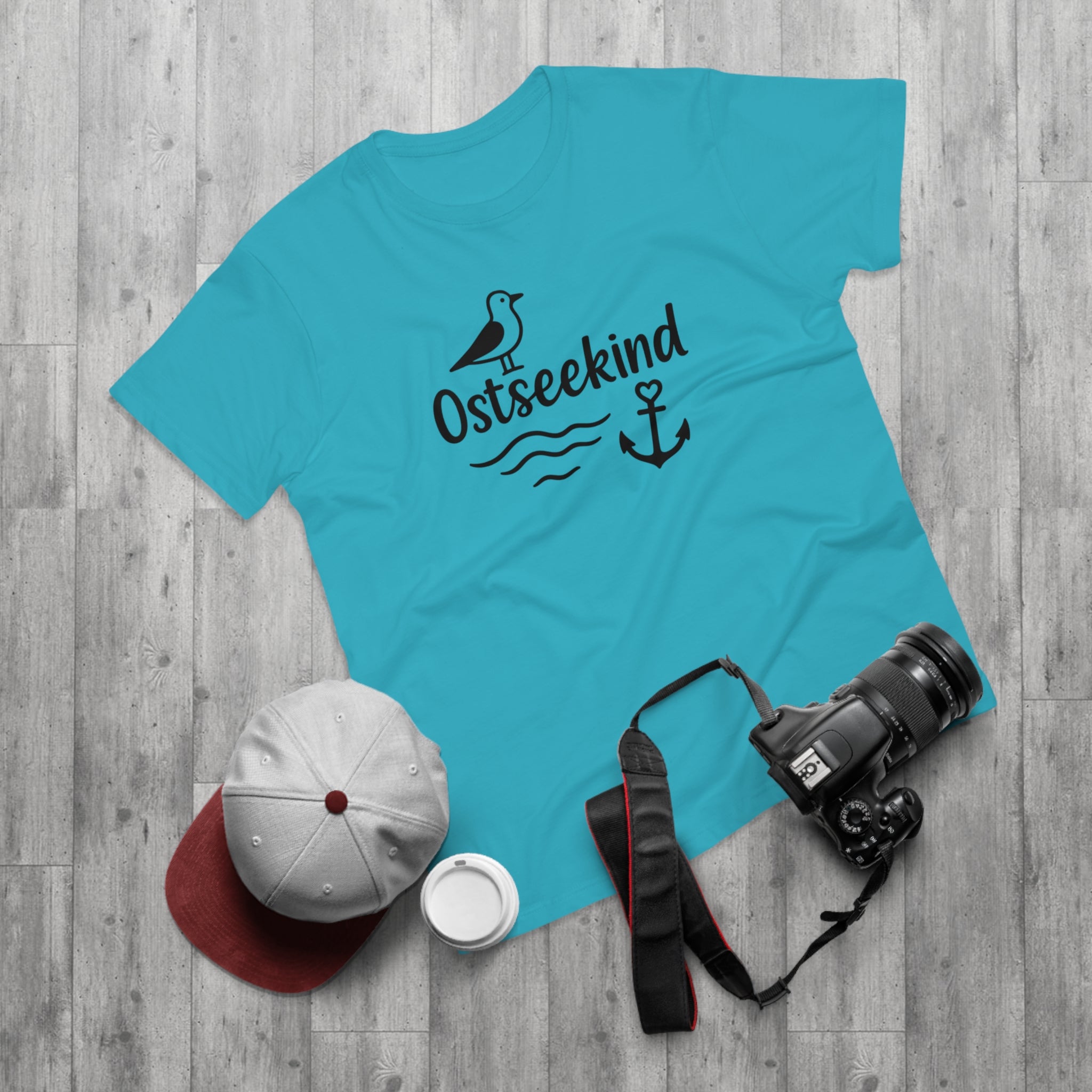 Ostseekind T-Shirt – Maritimes Shirt mit Möwe & Anker – Geschenk für Ostsee Fans