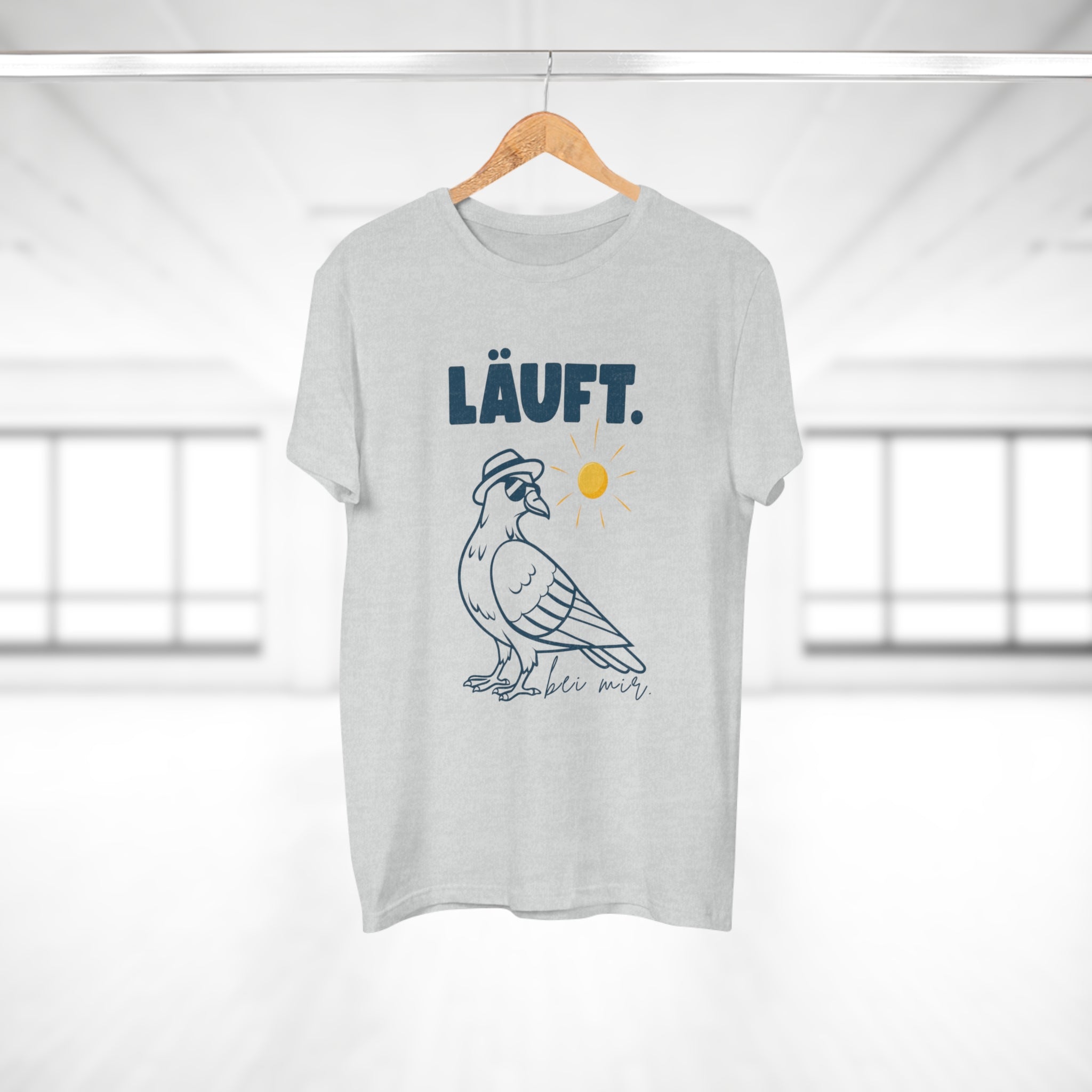 LÄUFT BEI MIR. - Lässiges T-Shirt mit coolem Vibe – Stylisch, locker & voller Power