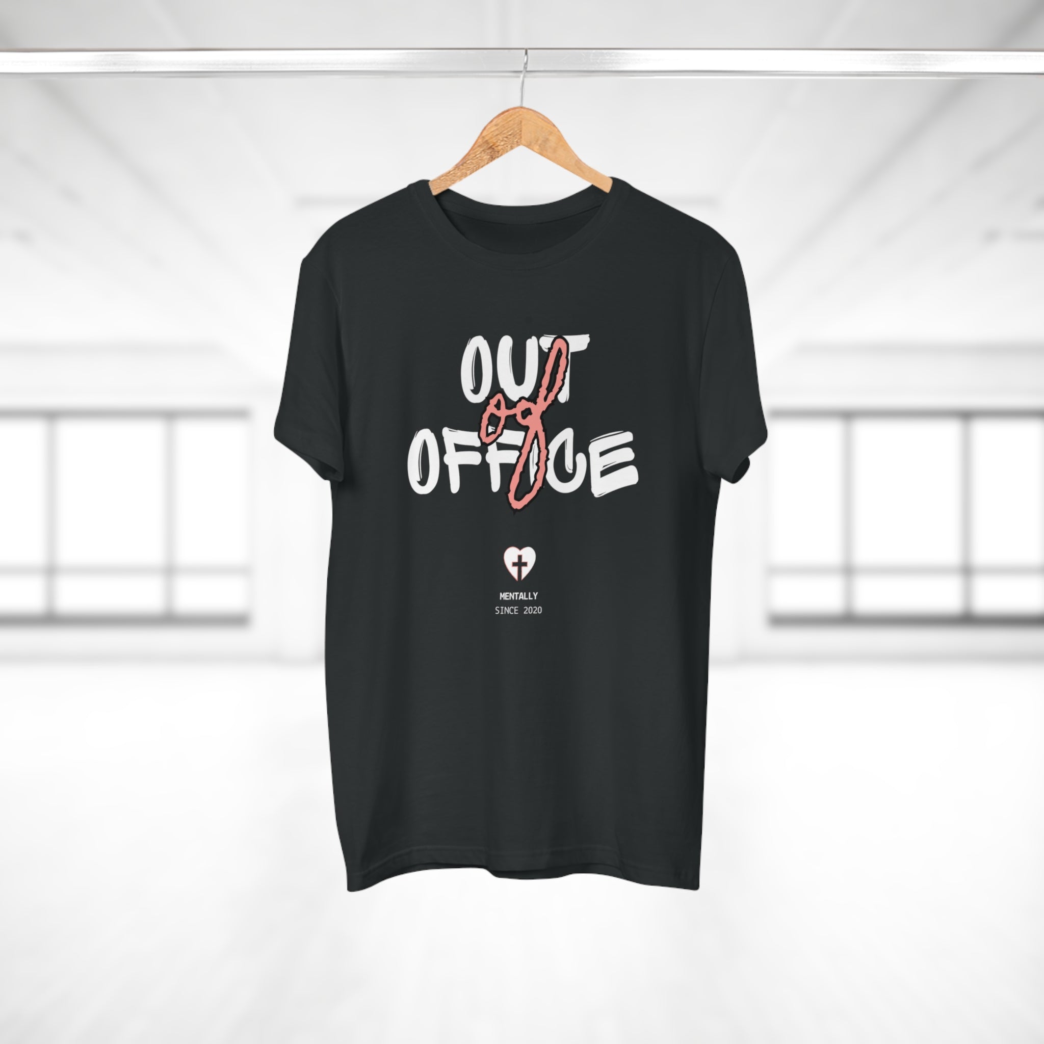 OUT OF OFFICE. MENTALLY SINCE 2020 - Lustiges Männer T-Shirt – Post-Pandemie Humor