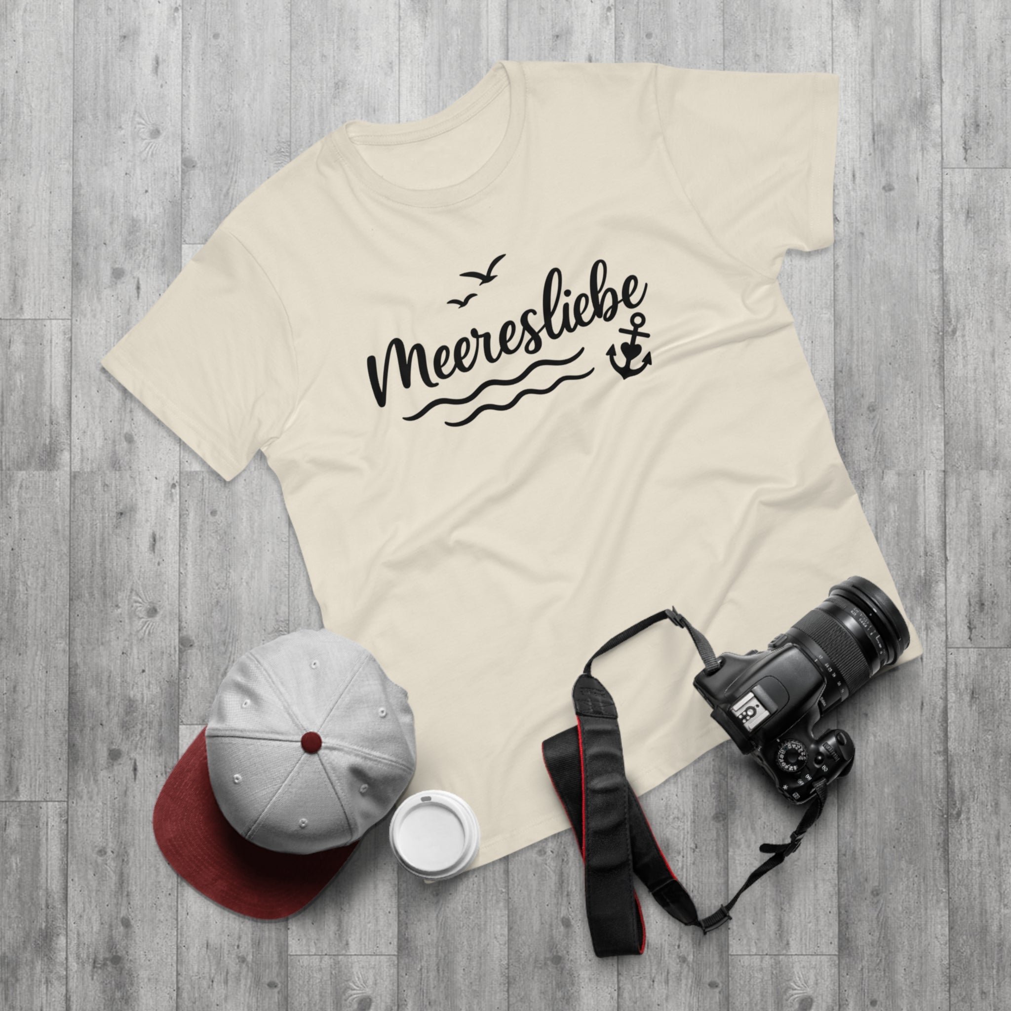 Meeresliebe T-Shirt – Maritimes Shirt mit Anker & Möwen – Geschenk für Küstenfans