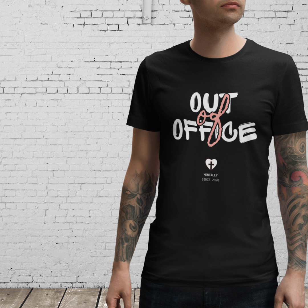OUT OF OFFICE. MENTALLY SINCE 2020 - Lustiges Männer T-Shirt – Post-Pandemie Humor